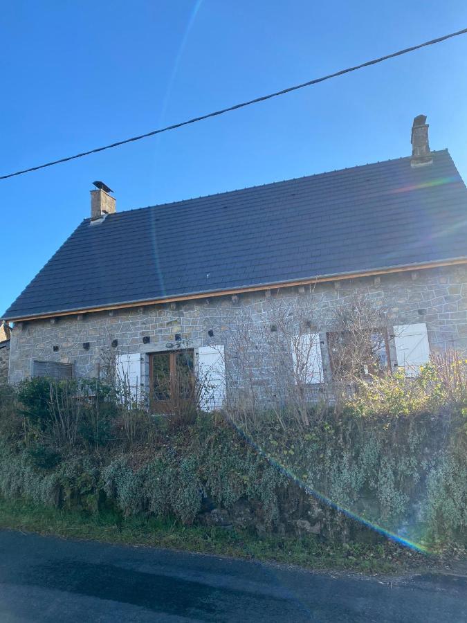 Maison De Campagne Sarroux Exteriör bild