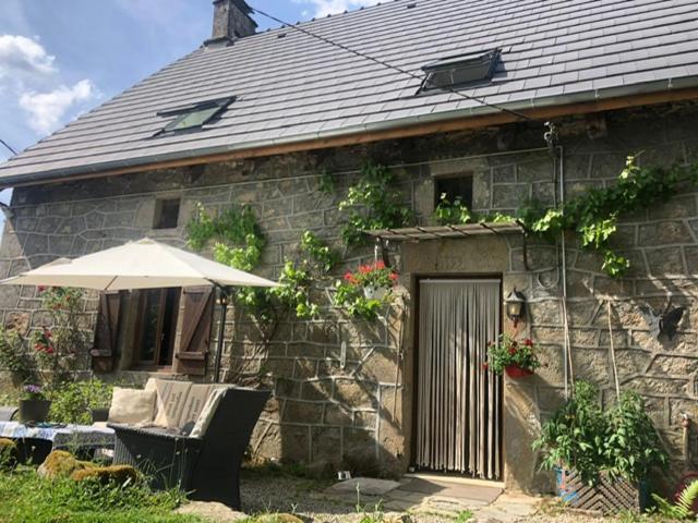 Maison De Campagne Sarroux Exteriör bild